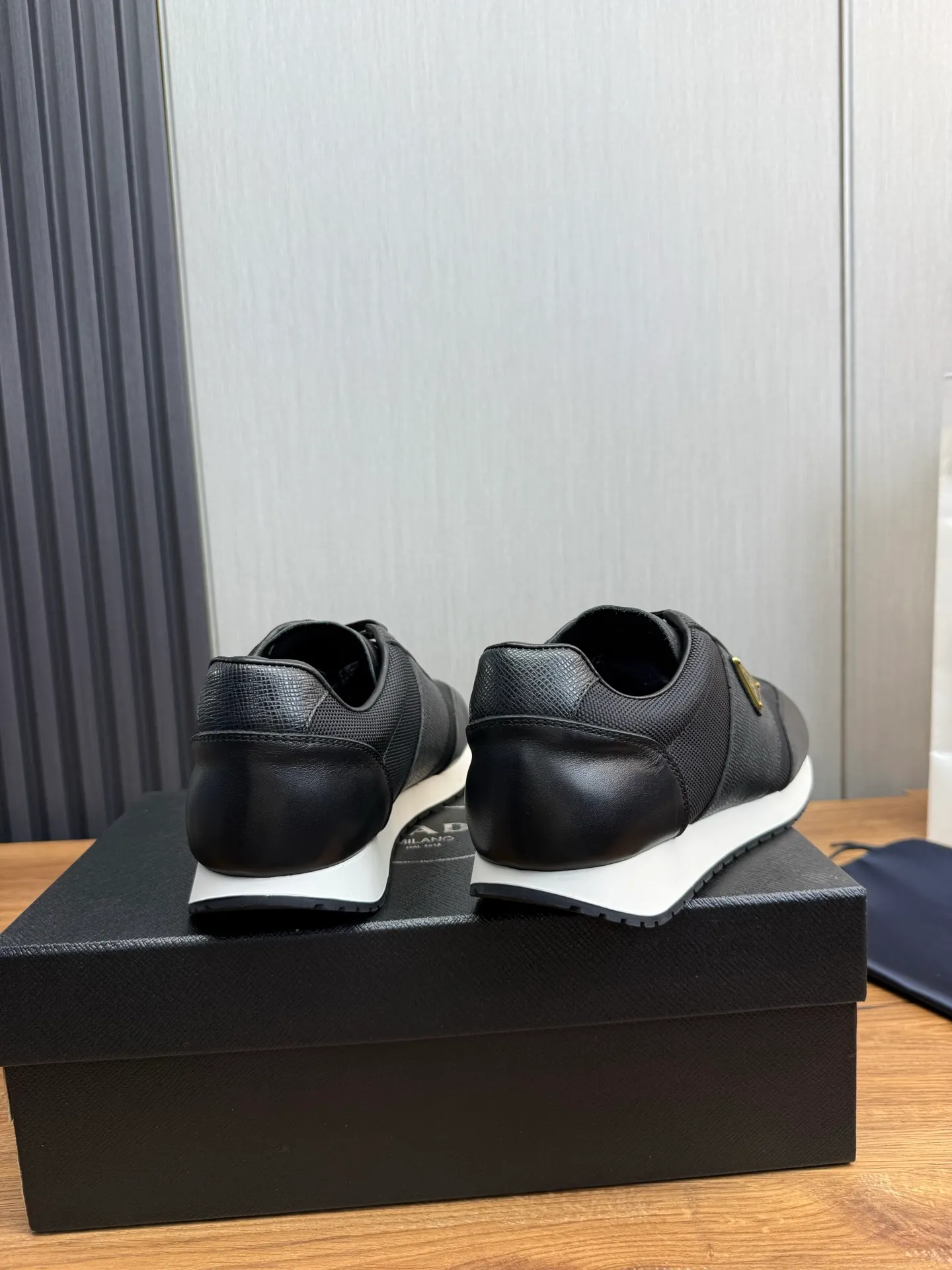 Men's shoes 💰760💰 [PRADA] New models synchronized with the official website, high-quality shipments ✔️Best sellers🔥 Original cowhide with mesh surface + cowhide lining, 1🆚1 replica, original bottom, 38-45 (men's 45 is custom-made and cannot be returned)